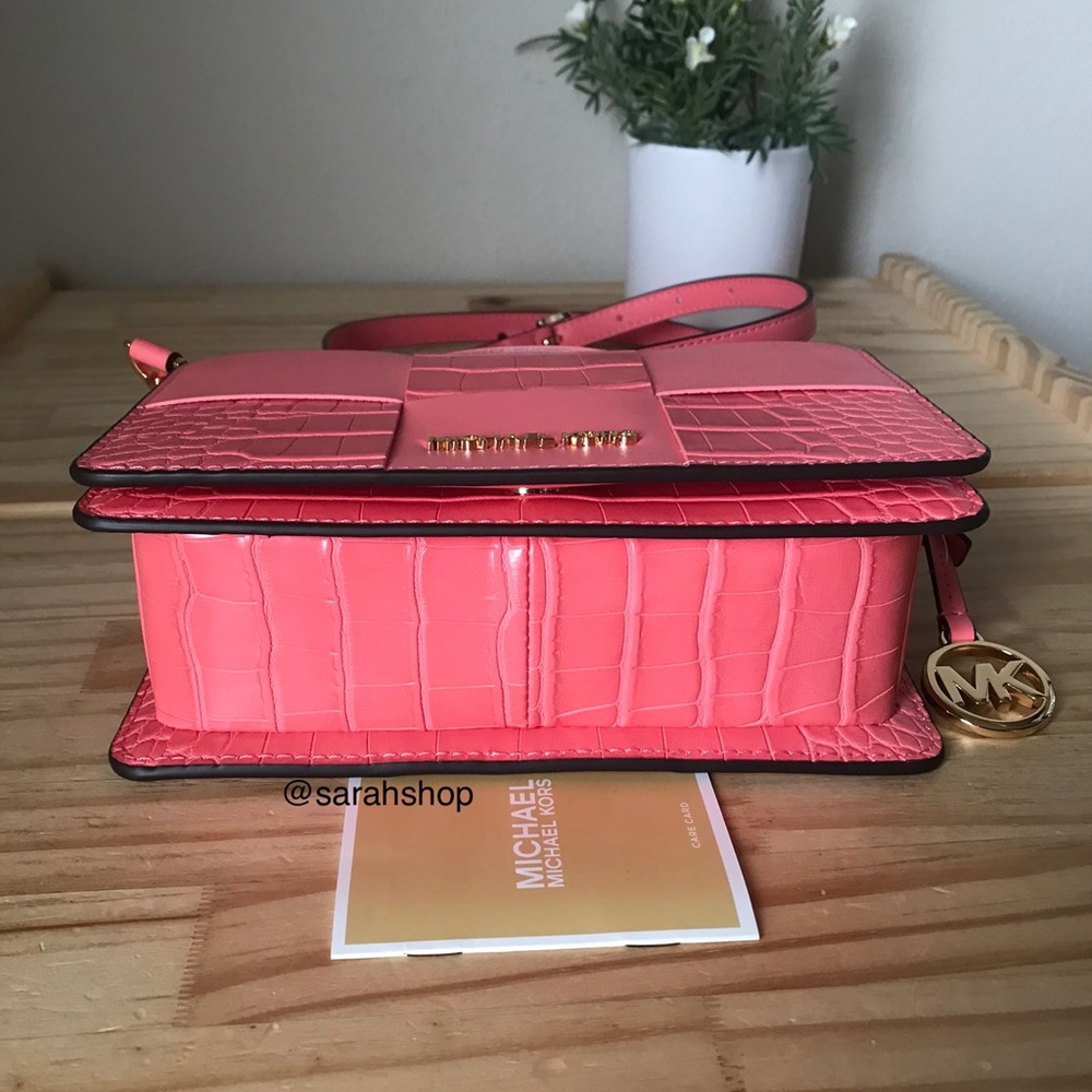 🌼Michael Kors Purse - Picture 6 of 13